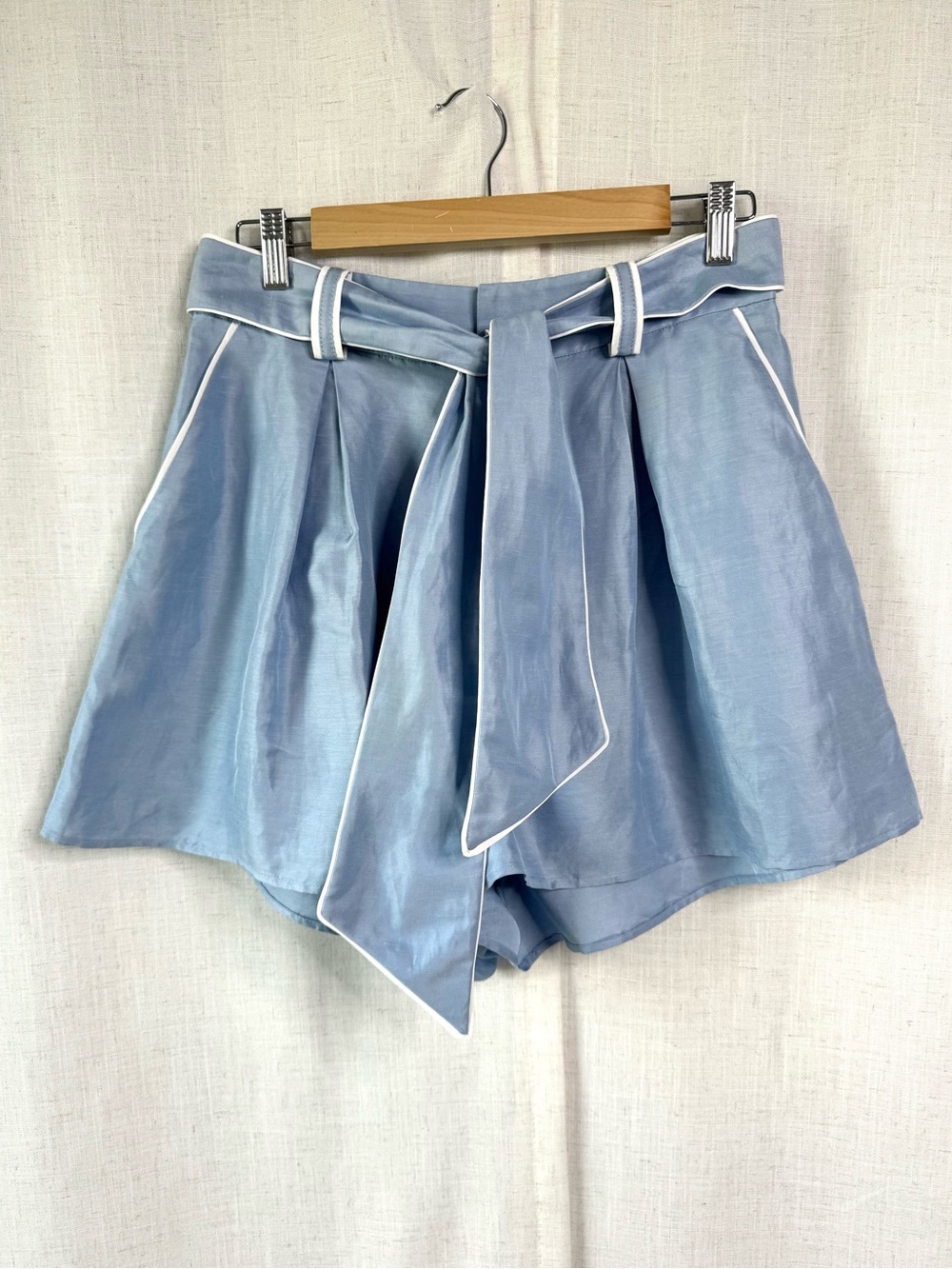 Boskemper High Waist Belted Shorts Light Blue Contrast Trim Size L